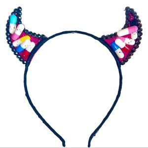 Pill (Message) Fill Horns Headband